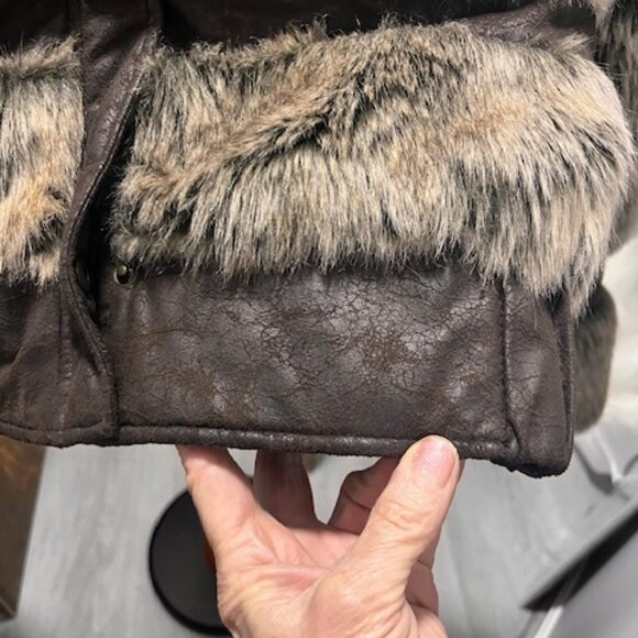 Faux fur, faux suede bomber Jacket - Picture 4 of 7